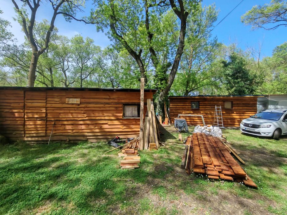 Изработка на дървени къщи бунгала, навеси.