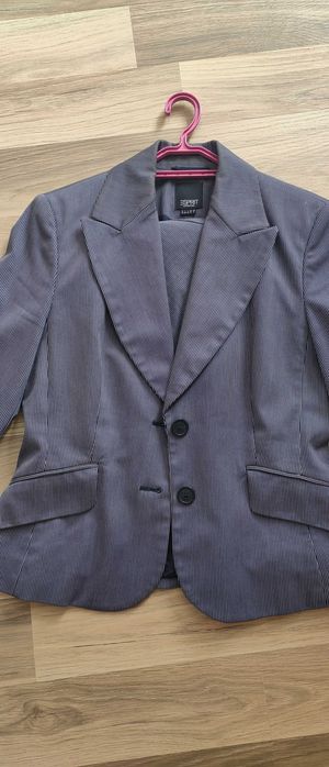 Страхотен костюм Esprit