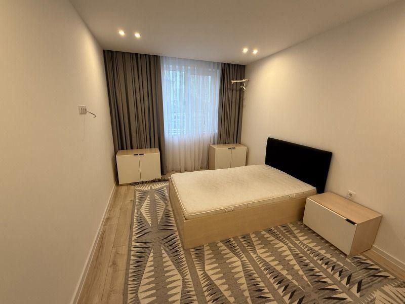 Дава се под наем Тристаен апартамент в Пловдив, Остромила - 100 кв.м за 650 € - Снимка #5