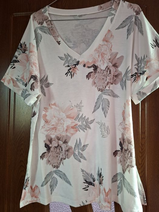 Vând Bluză Dama Mărimea XL -XXL