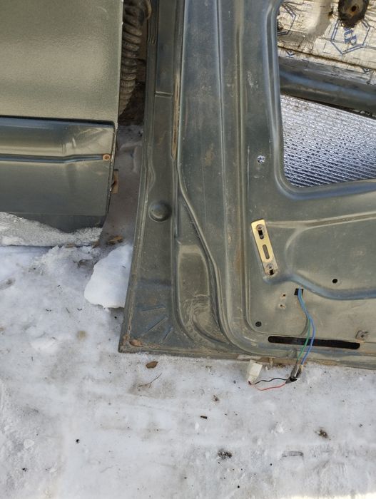 Автозапчасти Двери ВАЗ 2115