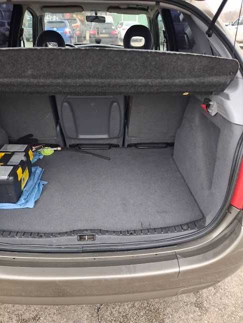 добре запазен SITROEN XSARA Pikasso 1,6i., произведен м. март, 2009г.