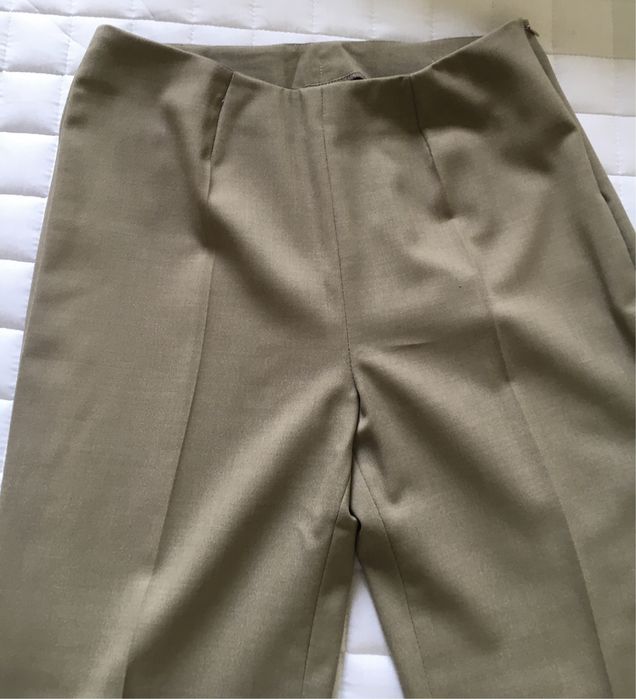 Costum din lana pentru femei