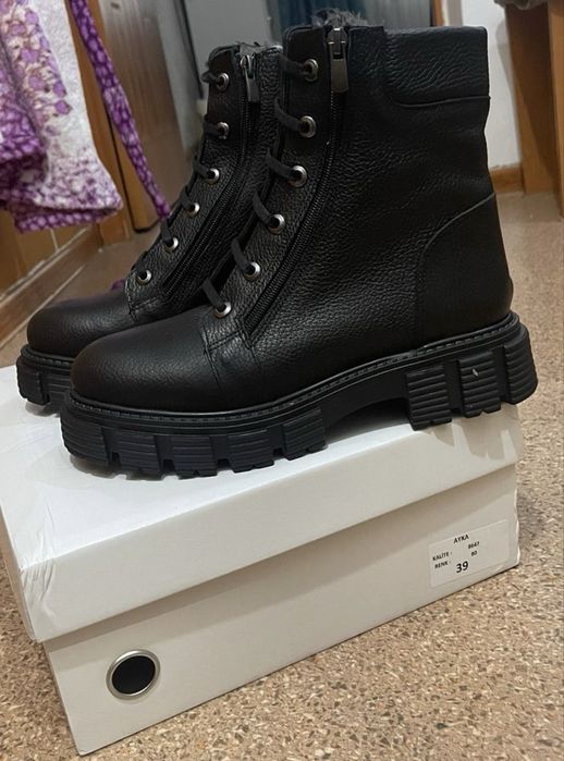 Кожаные зимние сапоги