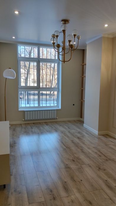 Моем окна с двух сторон