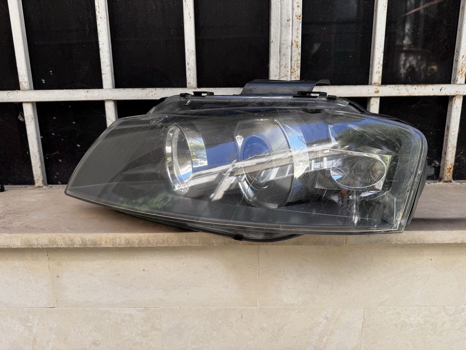 Фар Audi A3 8p xenon ксенонов ксенон