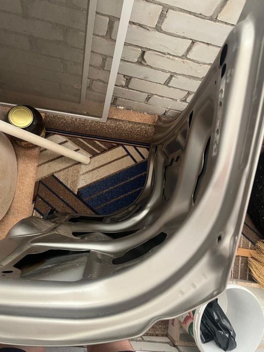 Продам Дверь багажника