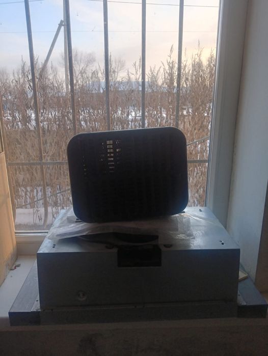 Продам радиатор медный 12вольт