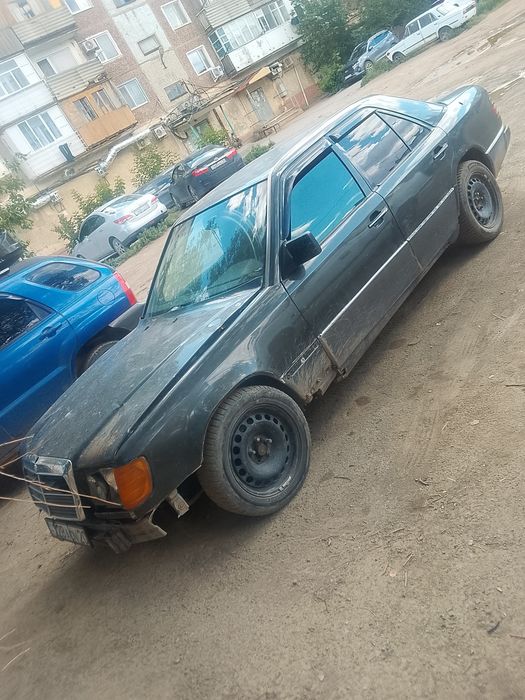 Продам мерс 124 2.6 паук автомат