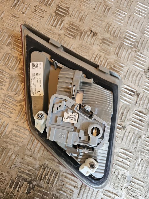Stop / Tripla spate stanga  haion Cod: A2468200864 Mercedes-Benz B-Cla
