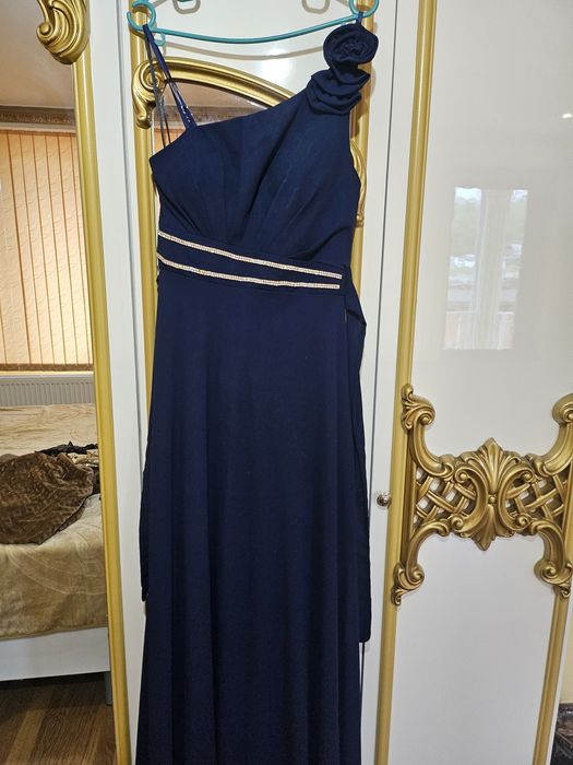 Дамска официална рокля