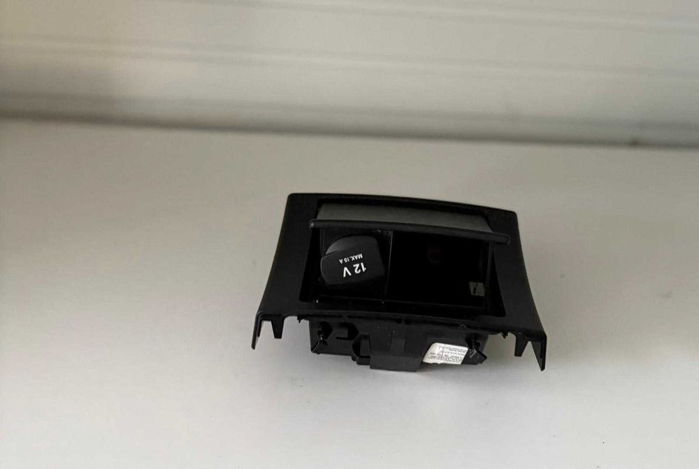 Scrumiera consola centrala Mercedes E Class W212