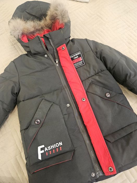 Продам детский пуховик