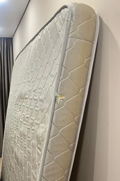 Продается б/у матрас