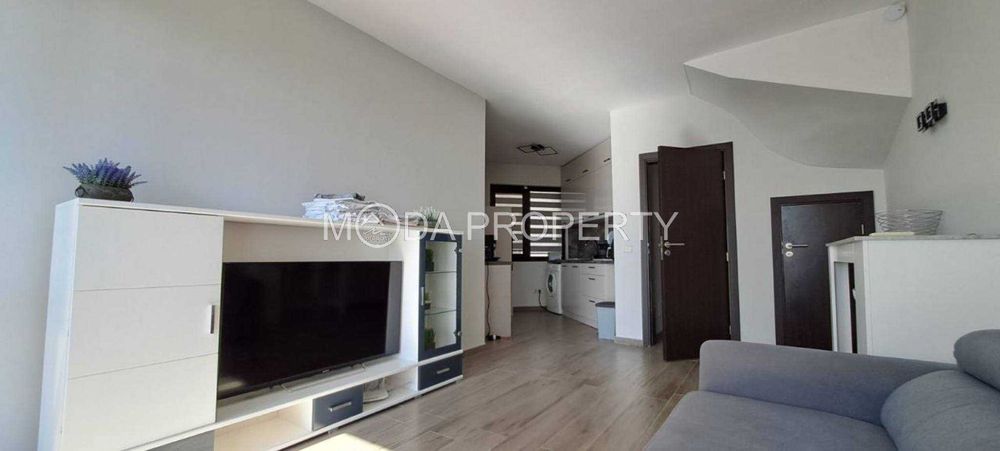 Двуетажна къща в Кошарица – напълно обновена и готова за нанасяне!