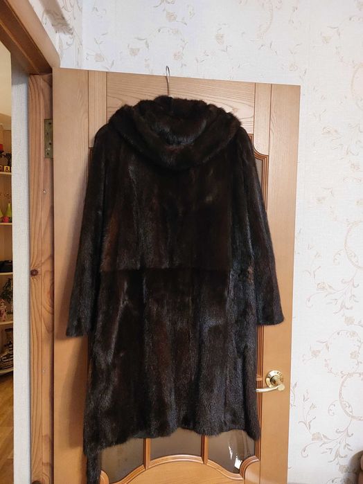 Шуба норковая коричневая