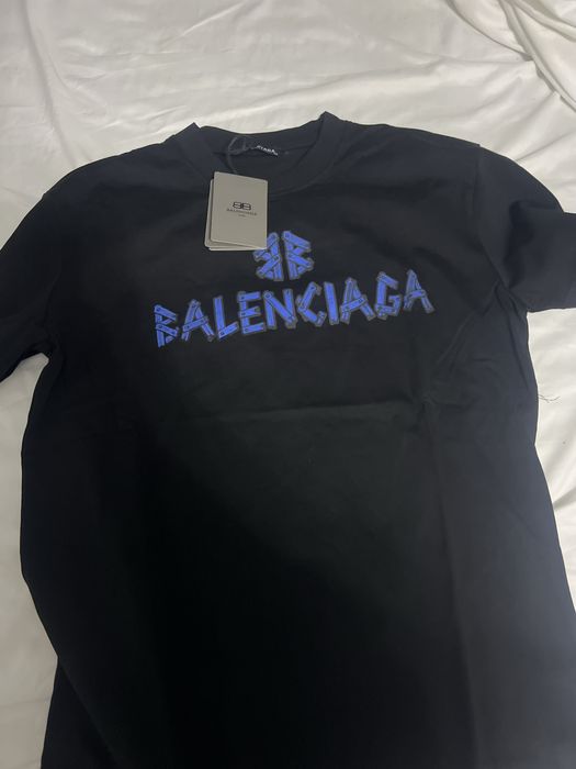 Tricou negru balenciaga marimea m