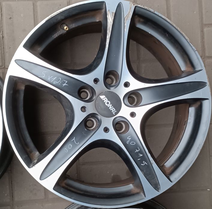 Диски на Крайслер Вояджер R18