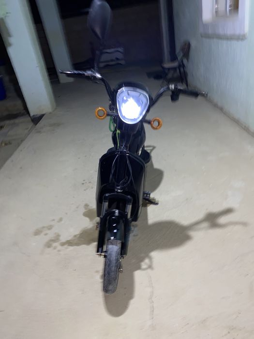 Электроныйскутер  Jiy 86