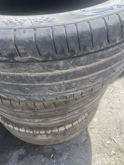 Продам шины от камри