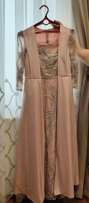 Вечернее платье, размер 42-44, сшито на заказ, надевали один раз