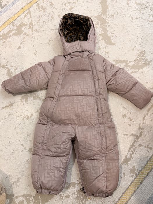 Продам зимний детский комбинезон