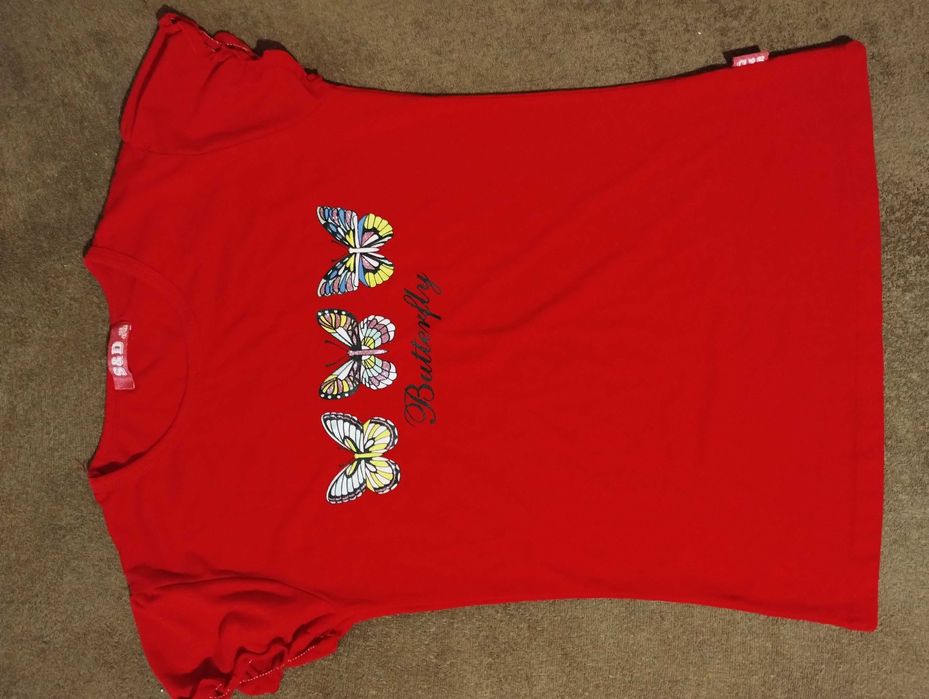 Блузка с къс ръкав за момиче, червена с пеперуди.