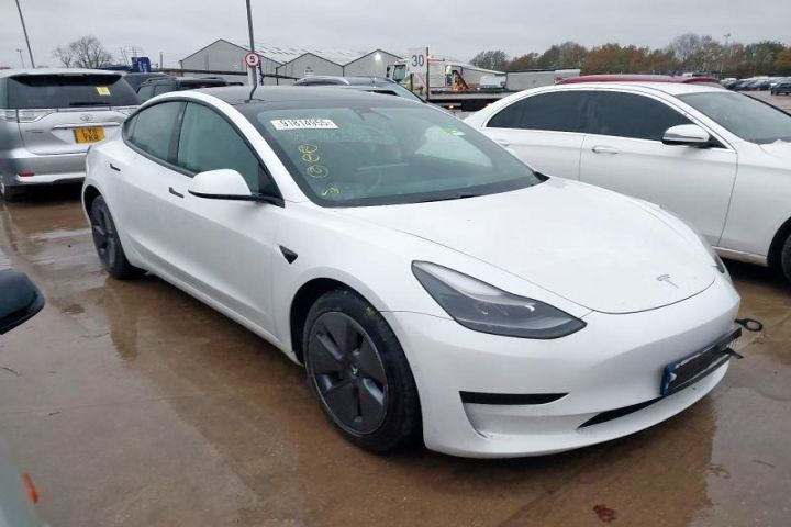 Dezmembrez Tesla Model 3 1 [2017 - 2020] Sedan 190 kW (258 HP) four-w