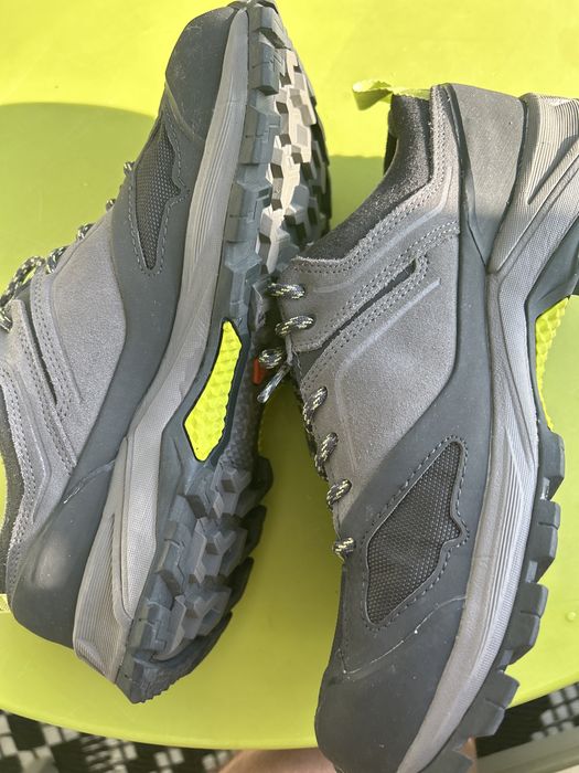 Мъжки непромокаеми обувки за планински преходи mh500, сиви