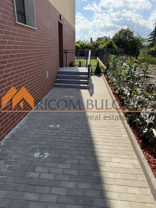 Продава се Тристаен апартамент в Варна, Бриз - 93 кв.м за 1775 €/кв.м - Снимка #11