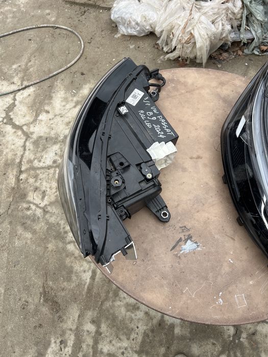 VW Passat B9 3J1 2024 Full LED ляв и десен фар