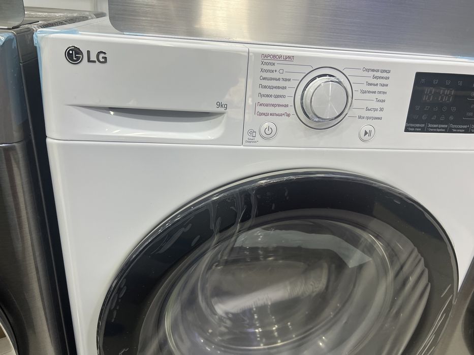 Стиральная машина LG 9 кг F2V3FS6W