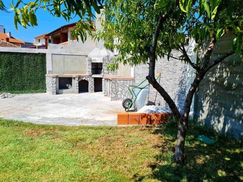 Продава се Къща в Видин, Гео Милев - 231 кв.м за 1074 €/кв.м - Снимка #22