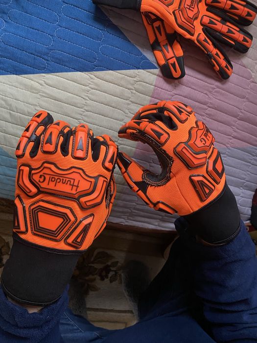 Противоударные перчатки для байкеров