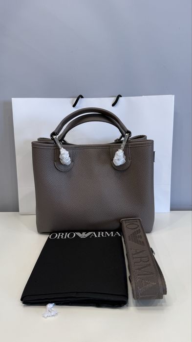 Новая сумка Emporio Armani