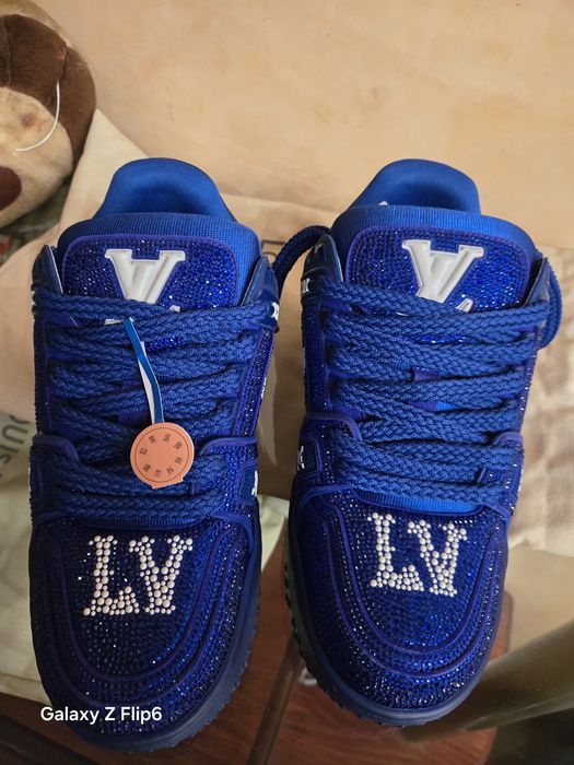 LV Unisex В наличност 39,40