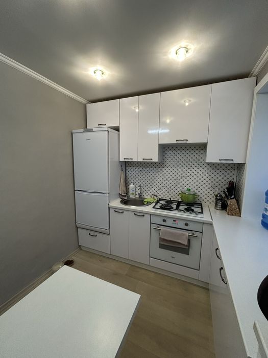 Продам 2х комн. (Центр) ОКЦ