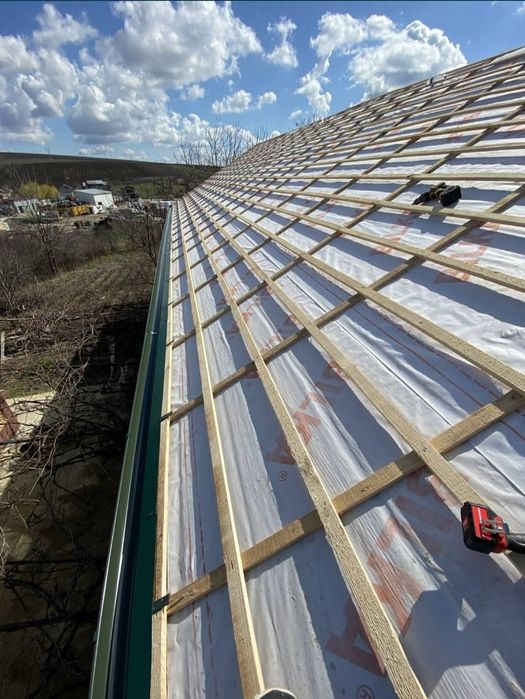 Executăm  Acoperișuri și Mansardari sistem complet