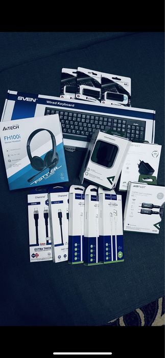 Клавиатуры, наушники ,адаптеры