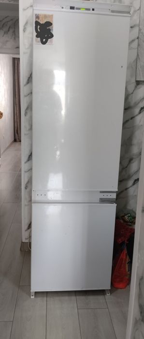 Холодильник в хорошем состоянии