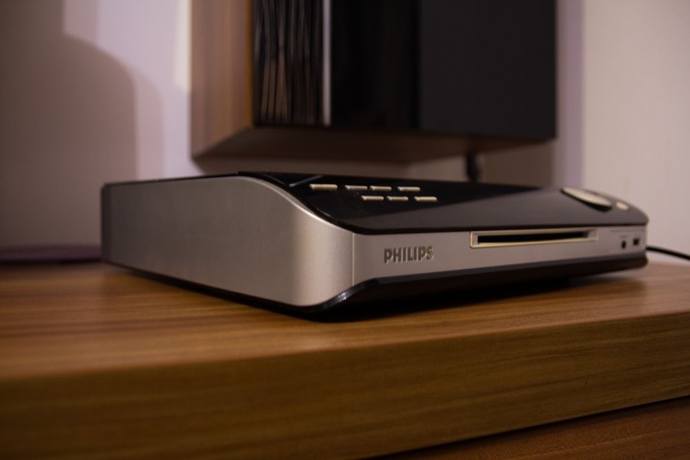 PHILIPS HTS6510 Home Theater System