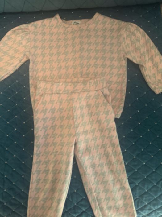 Продам вещи для девочки