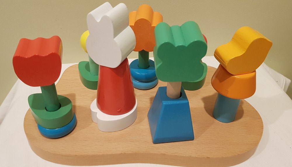 Комплект дървени кубчета за нанизване "Цветна градина"