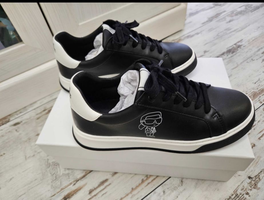 Сникърси  Karl Lagerfeld 38номер