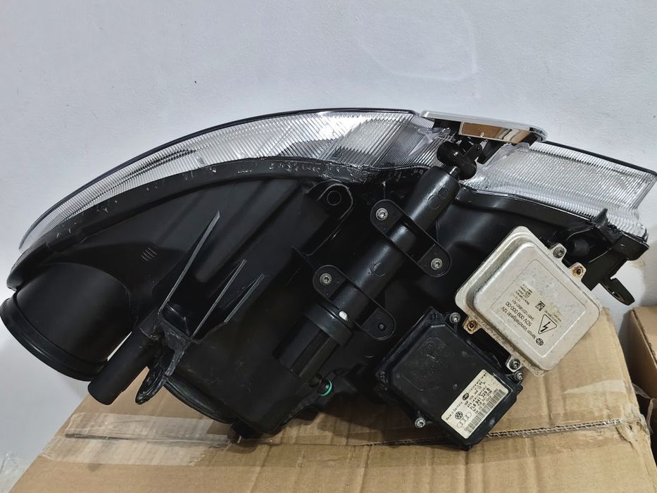 Set Far Faruri Bi-Xenon Adaptiv Skoda Superb 2