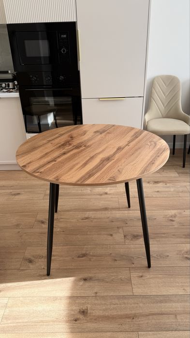 Обеденный стол 90 см