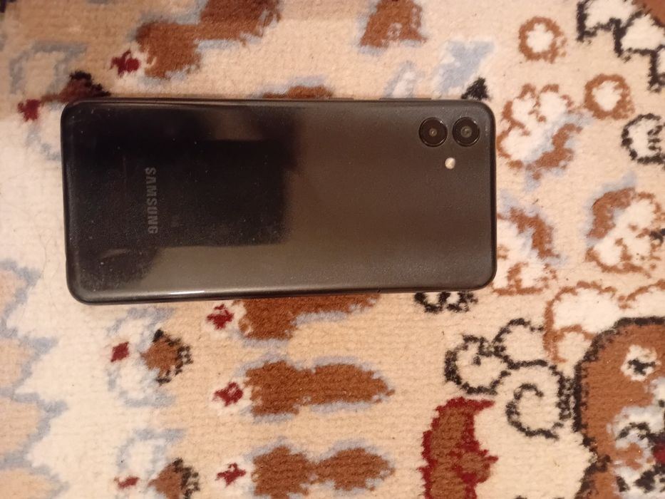 Самсунк А04 хороший телефон