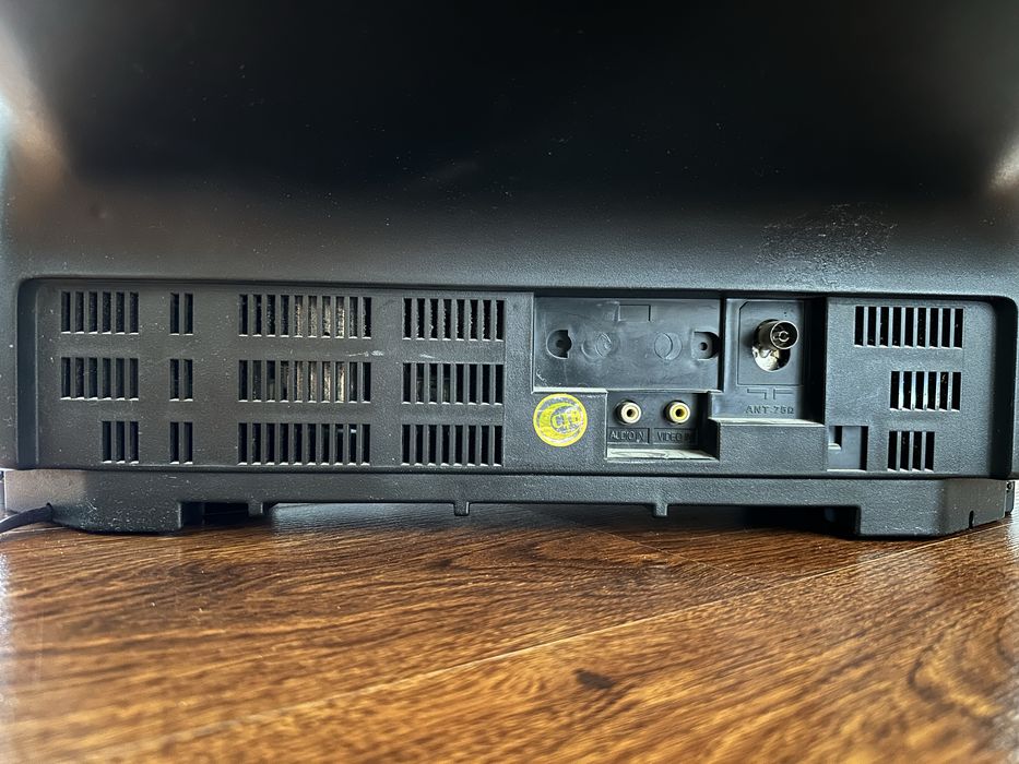 Tелевизор SANYO cem2143c (Japan)