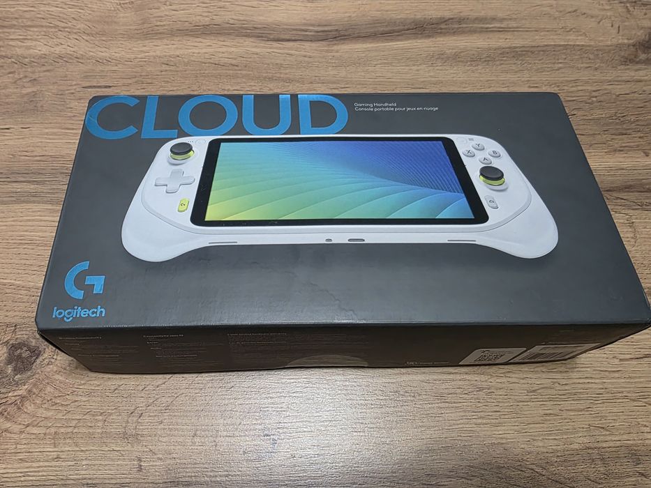 Продам Logitech G Cloud - приставка для облачного гейминга
