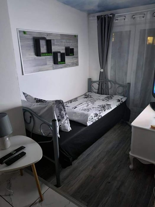 Стая под наем. Нощувки за един или двама човека. Самостоятелни стаи